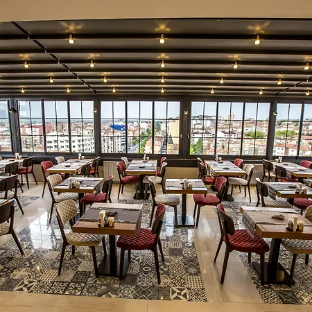 Honour Hotel 4*