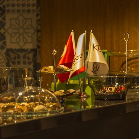 Honour Hotel