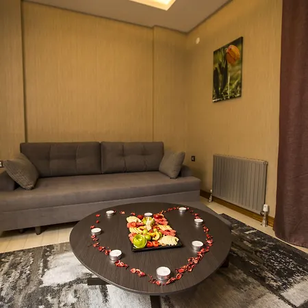 Honour Hotel