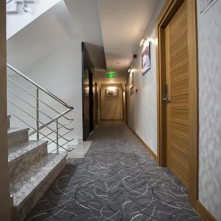 Honour Hotel 4*
